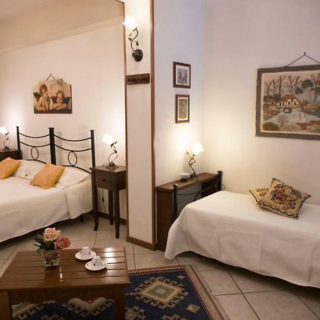 Bed and Breakfast Casa Al Centro Storico Nicolosi Exterior foto